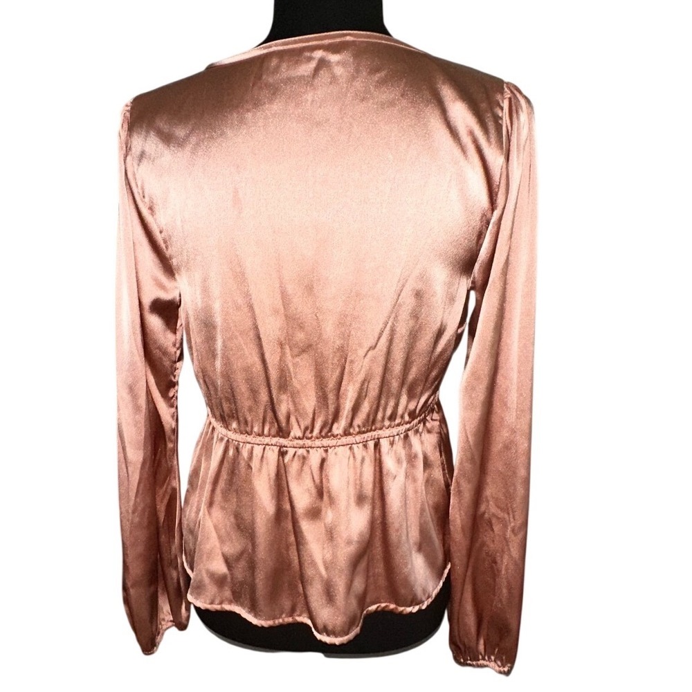 Abercrombie & Fitch Rose Gold Satin Tie Front Peplum Top Long Sleeve XS - Picture 3 of 7